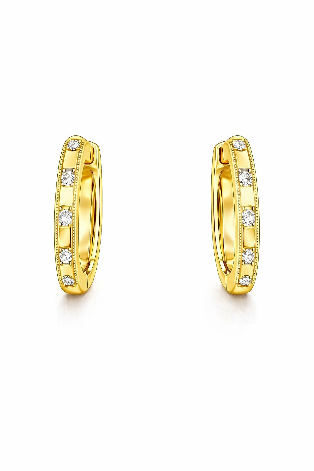 14K Yellow Gold Round Diamond Hinged Oval Earrings, 0.15 ct