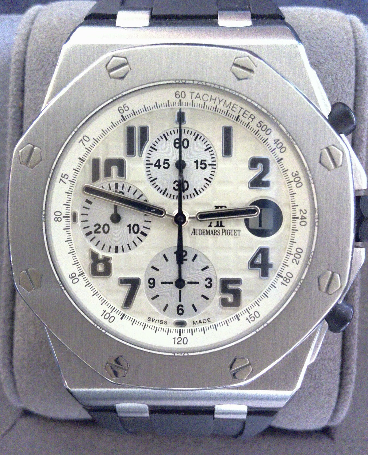 Audemars Piguet Royal Oak Offshore Self Winding Chronograph Watch 26420ST.OO.A828CR.01